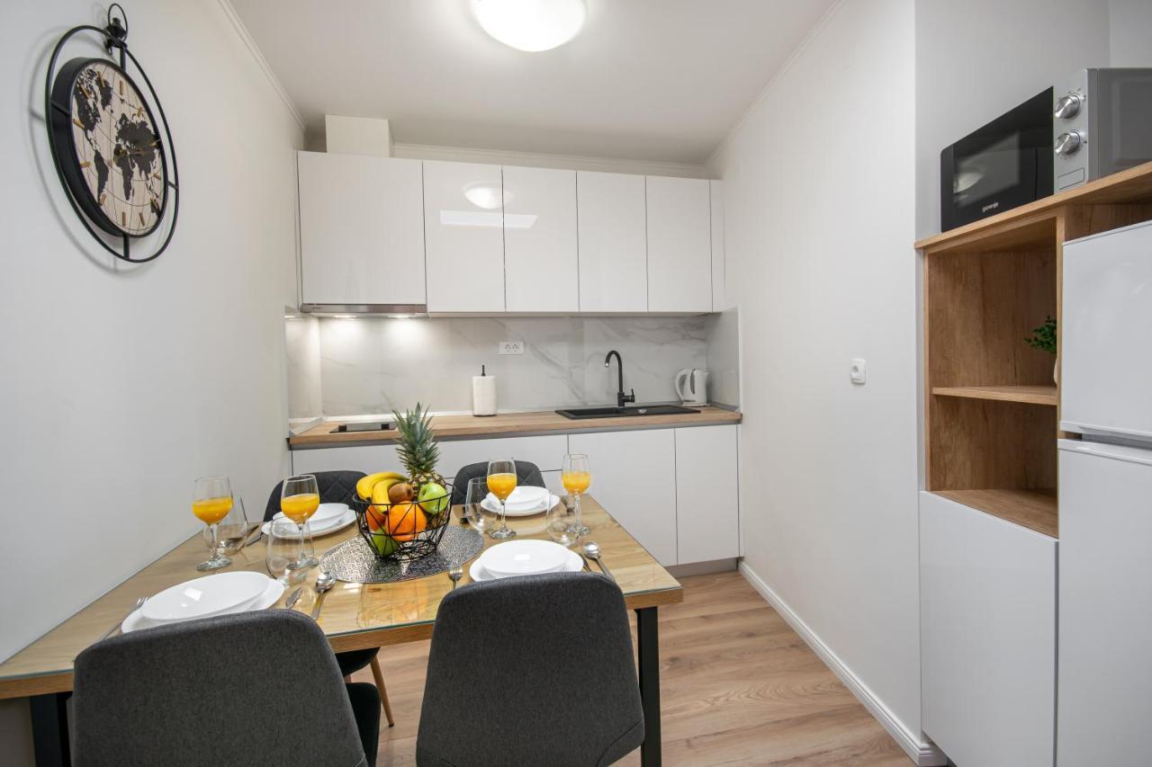 Apartmani Rita Baska Voda Bagian luar foto