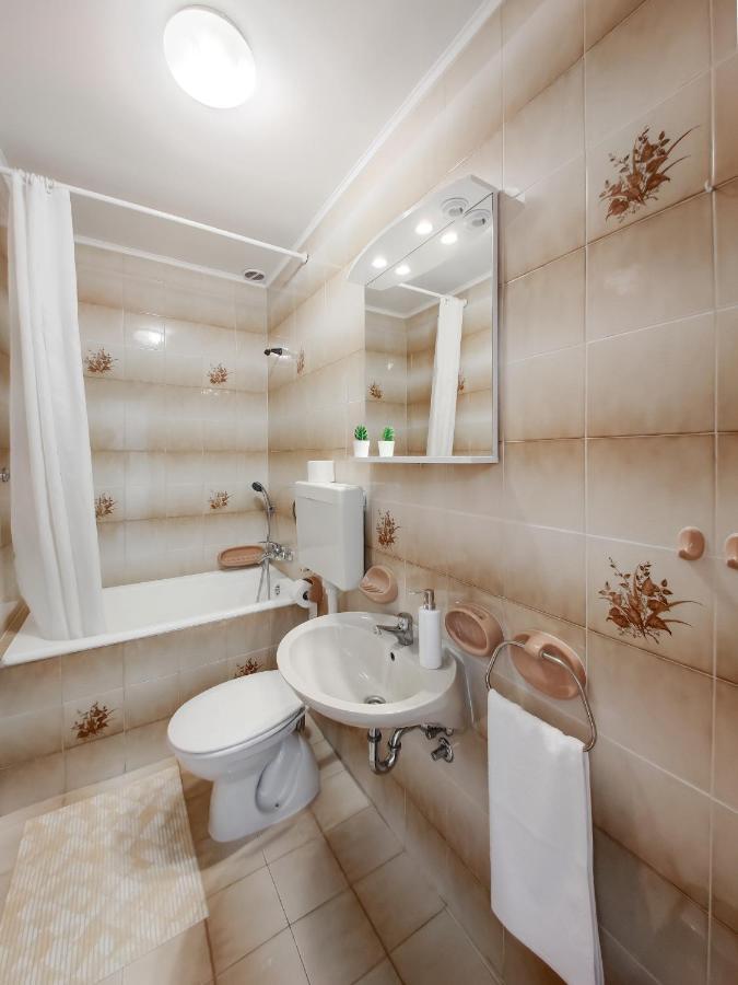Apartmani Rita Baska Voda Bagian luar foto